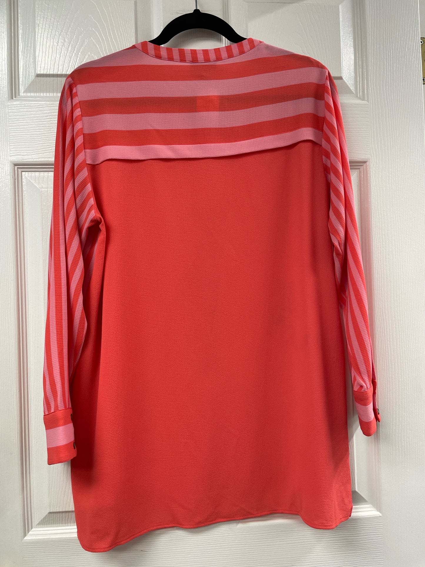 Size M Vince Camuto Shirt