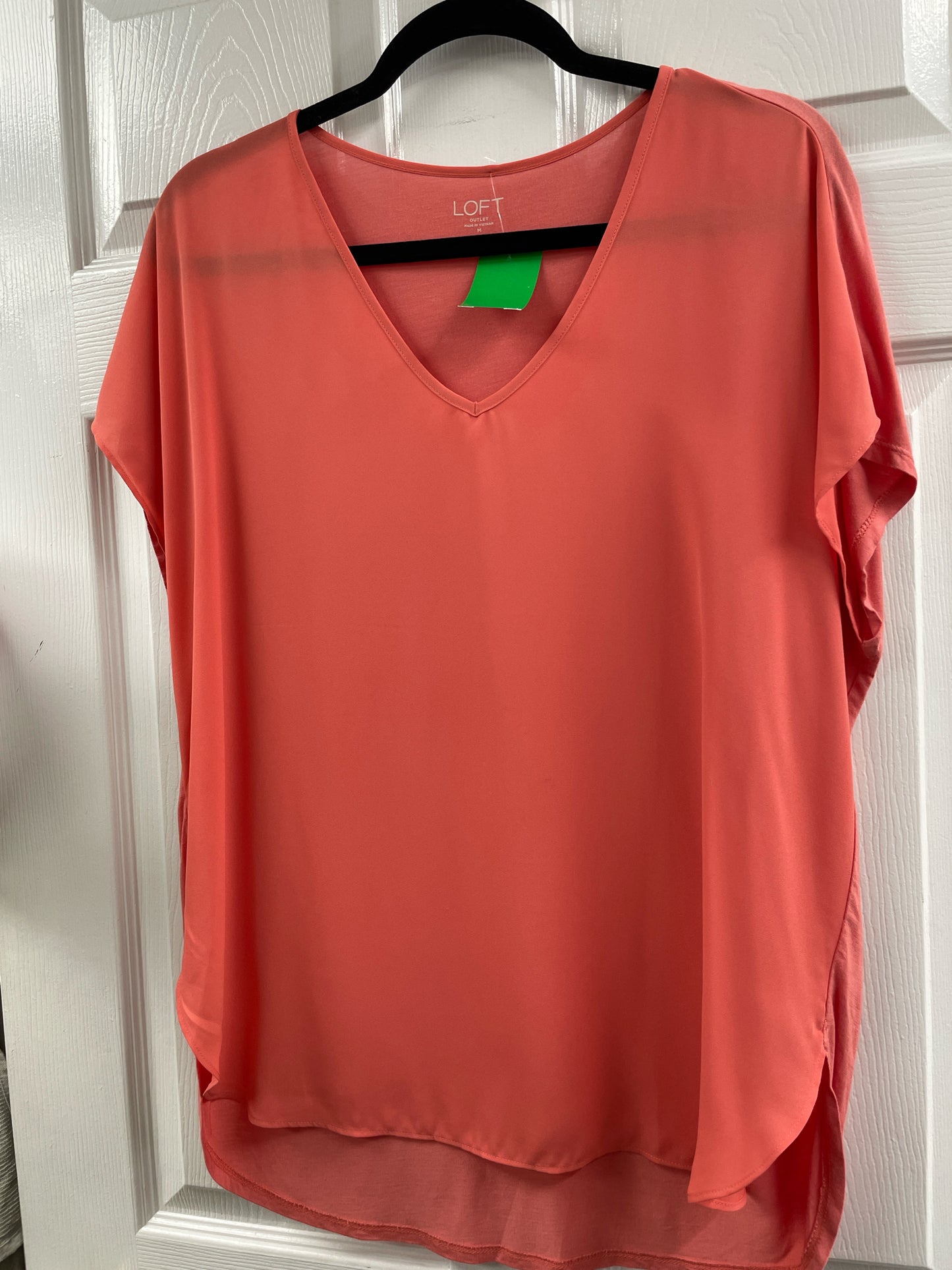Size M Loft Shirt