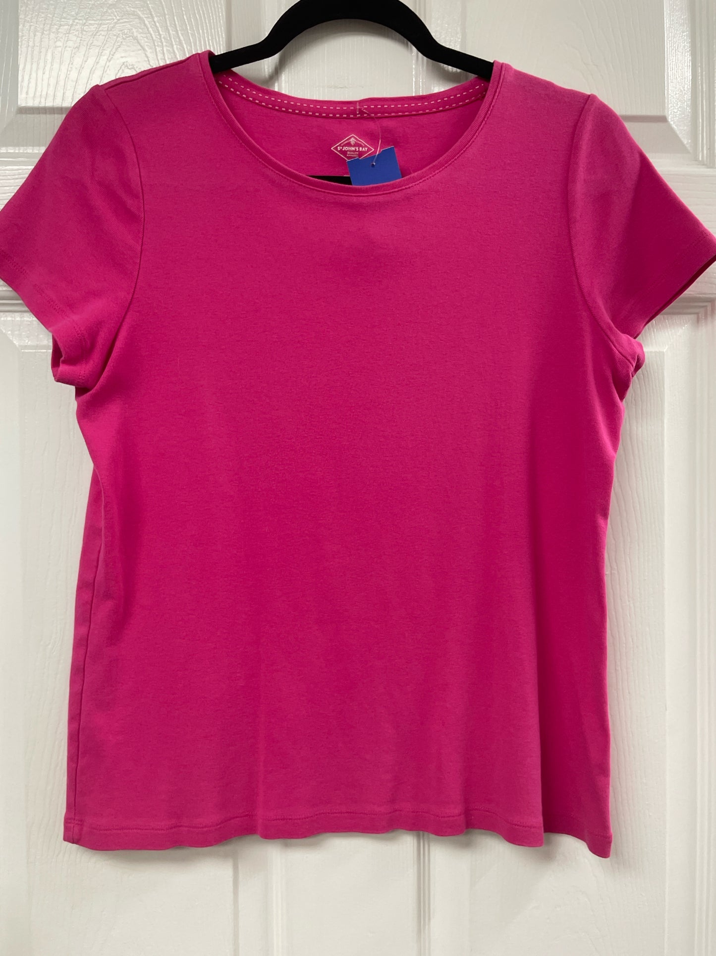 Size M St Johns Bay Shirt