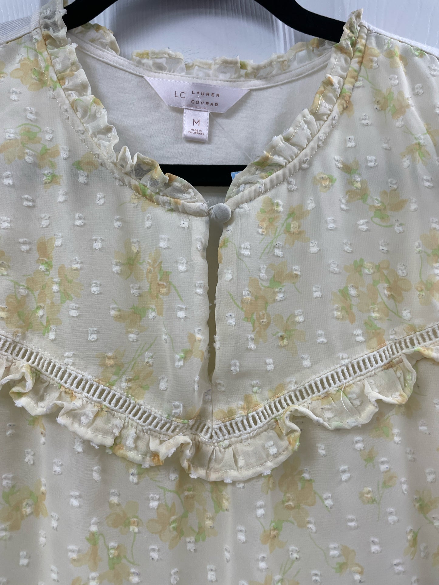 Size M Lauren Conrad Sleeveless