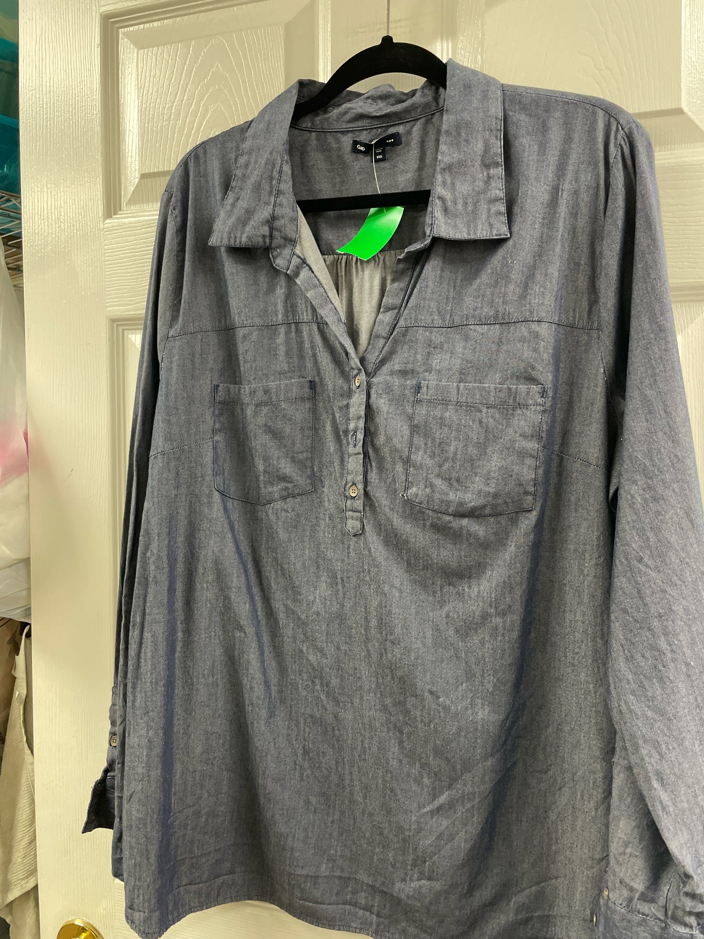 Size 2X GAP Shirt
