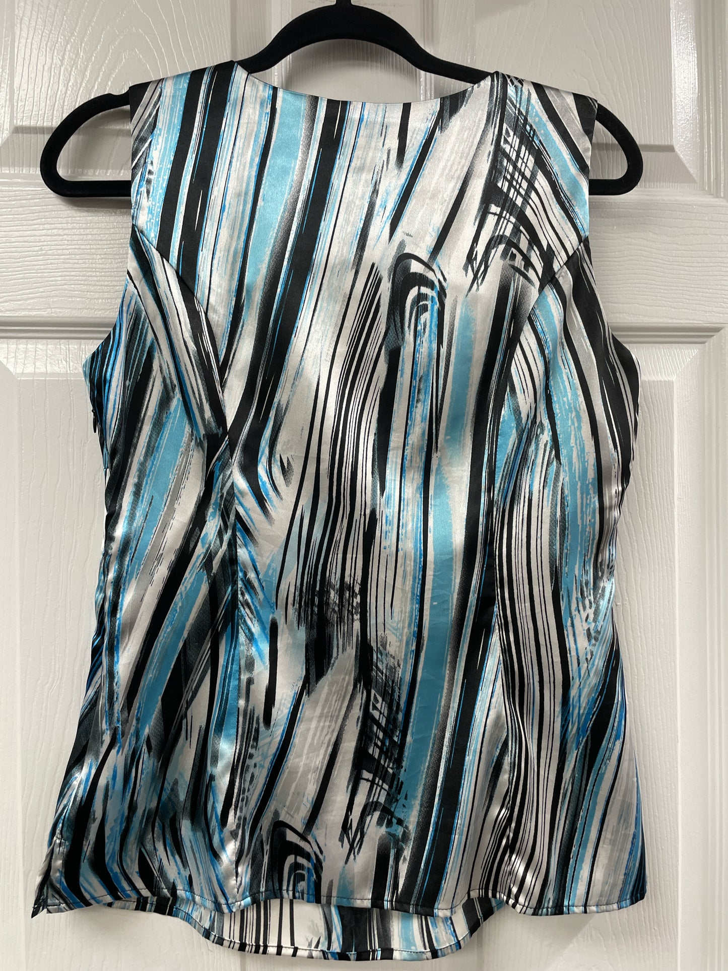 Size M/8 Tribal Sleeveless