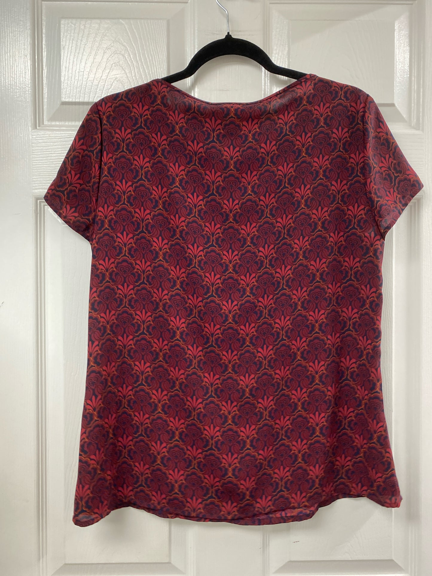 Size M Loft Shirt