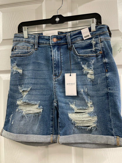 Size L Judy Blue Shorts