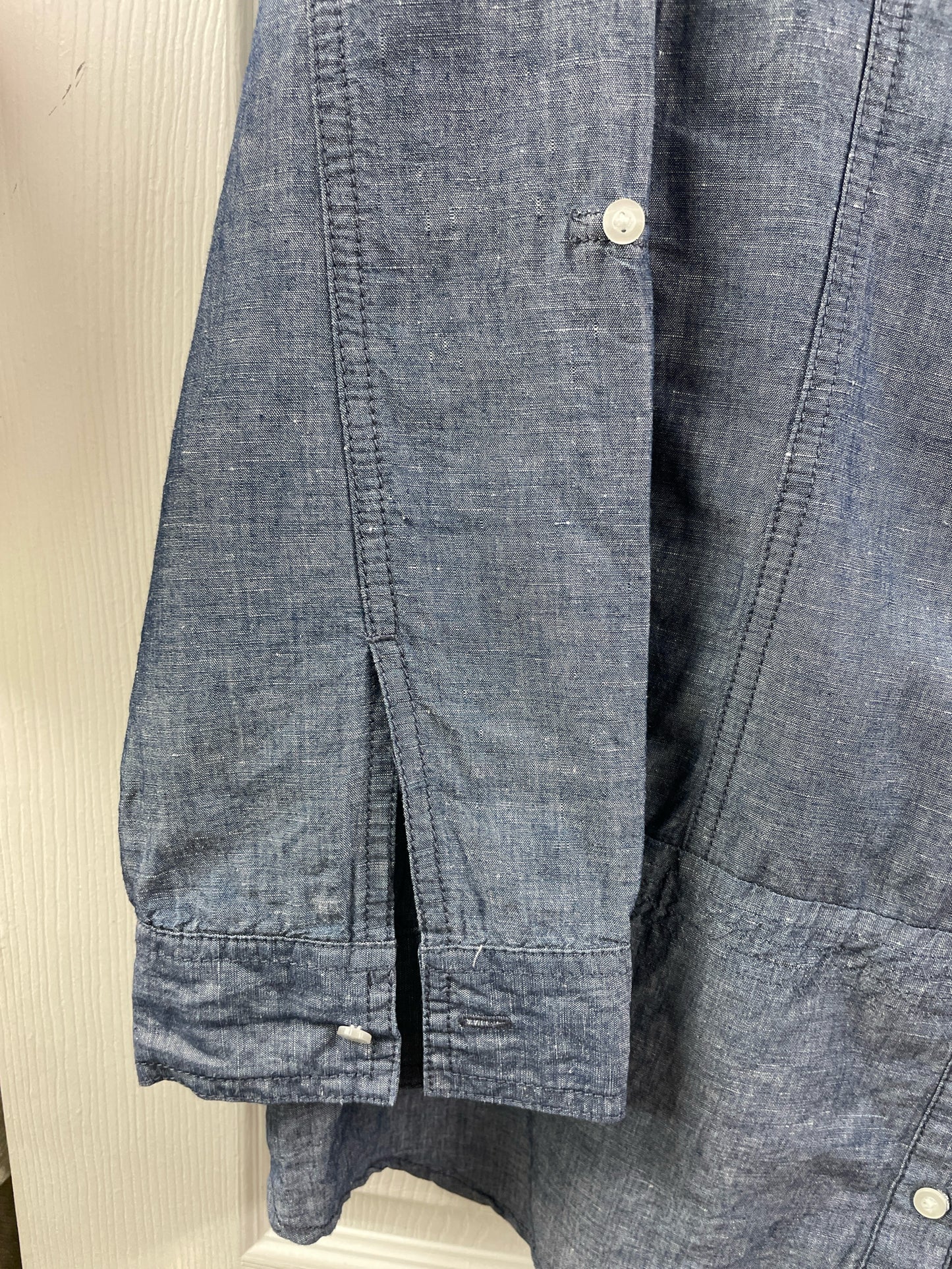 Size L Chico's Shirt