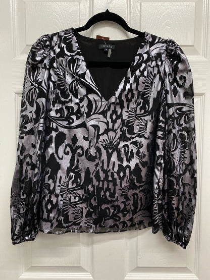 Size M 1. State Shirt