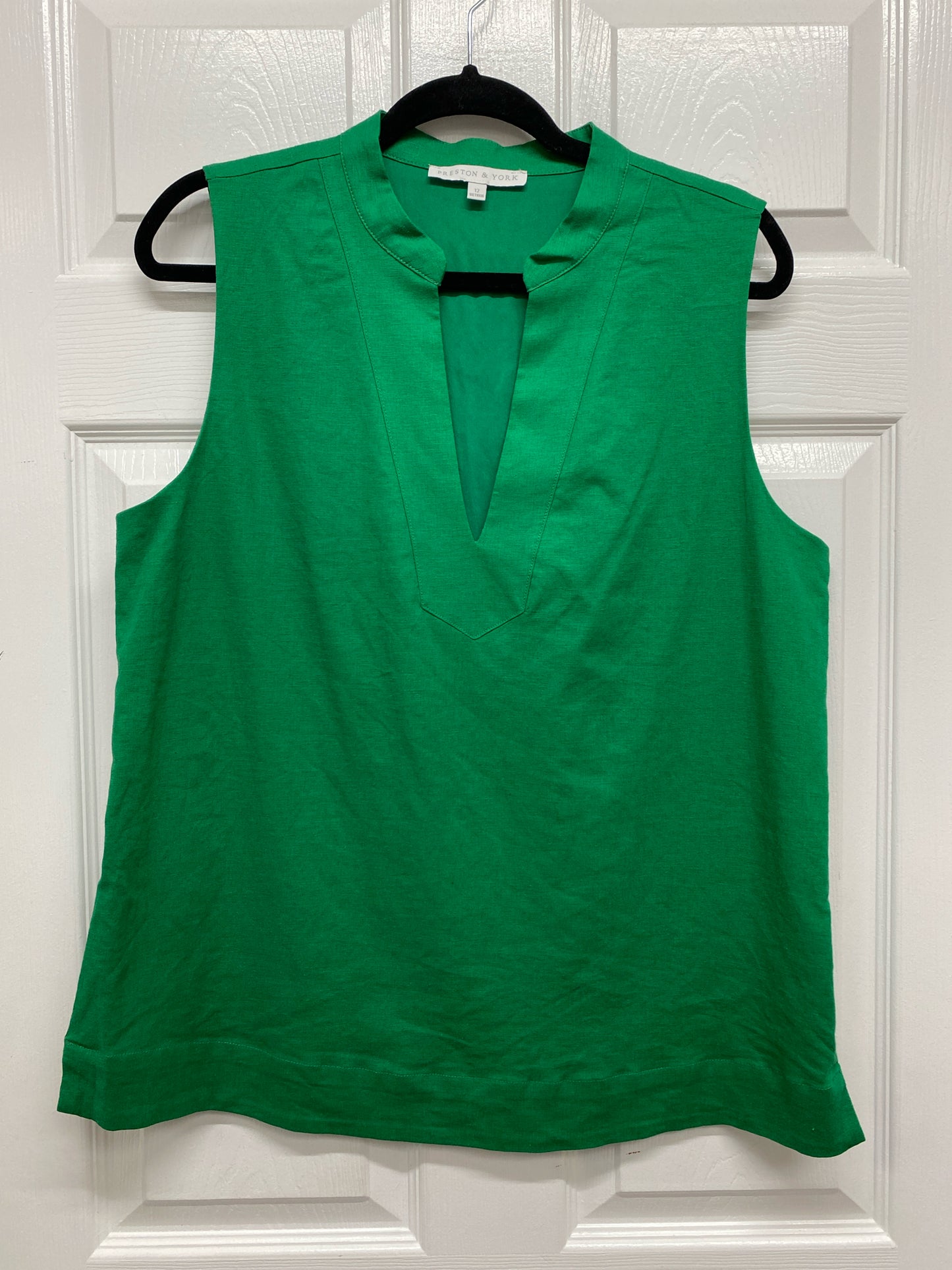 Size L/12 Preston & York Sleeveless