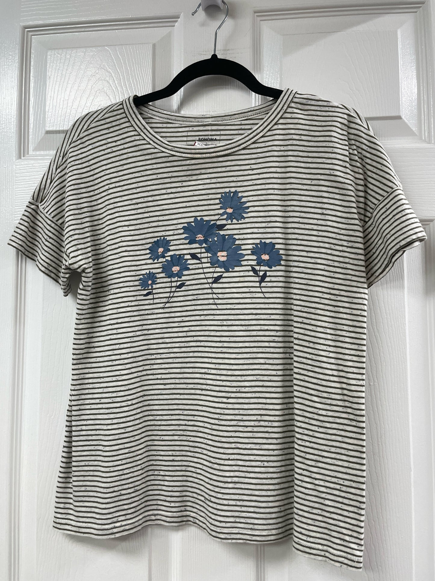 Size S Sonoma Shirt