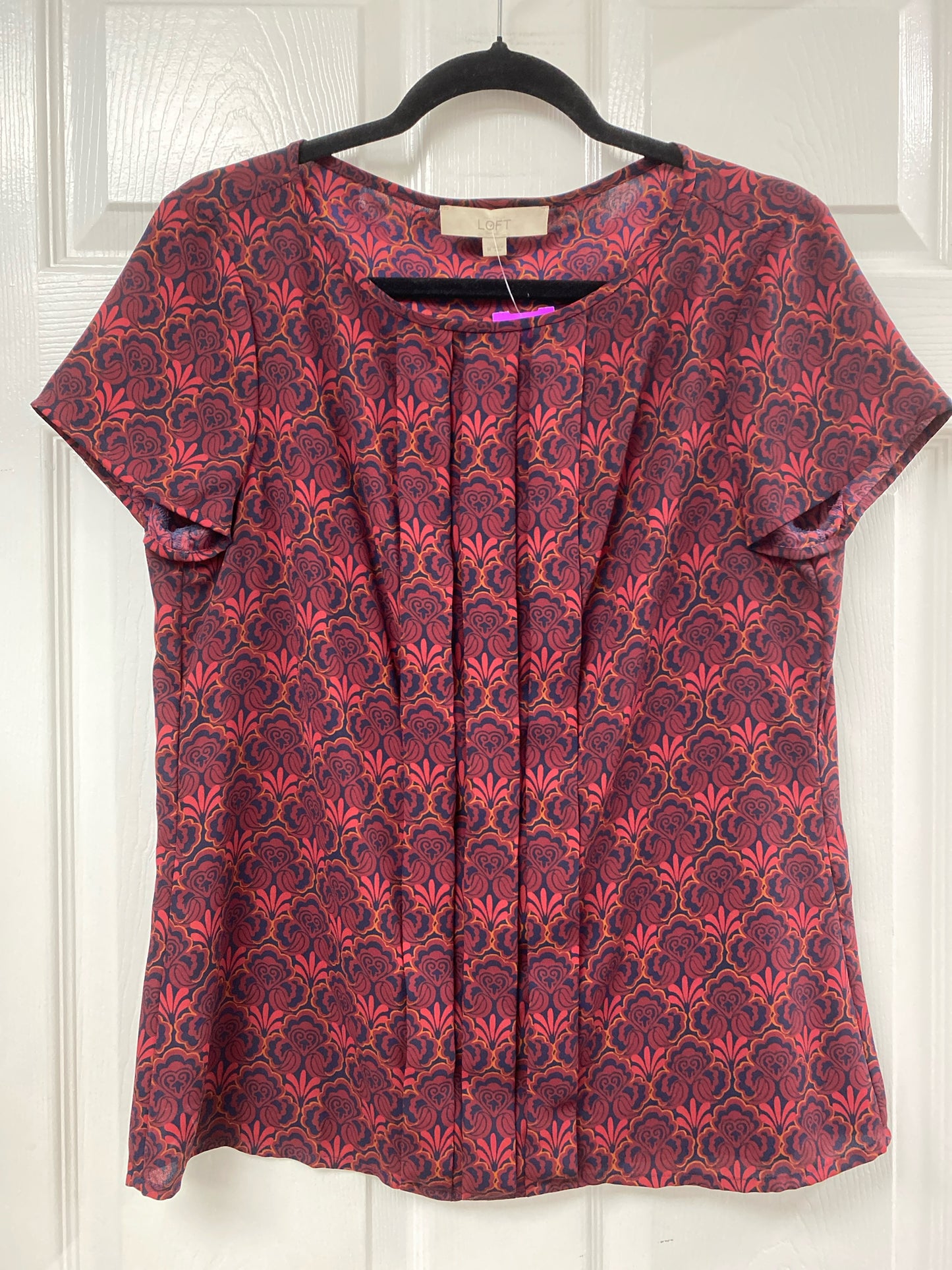 Size M Loft Shirt