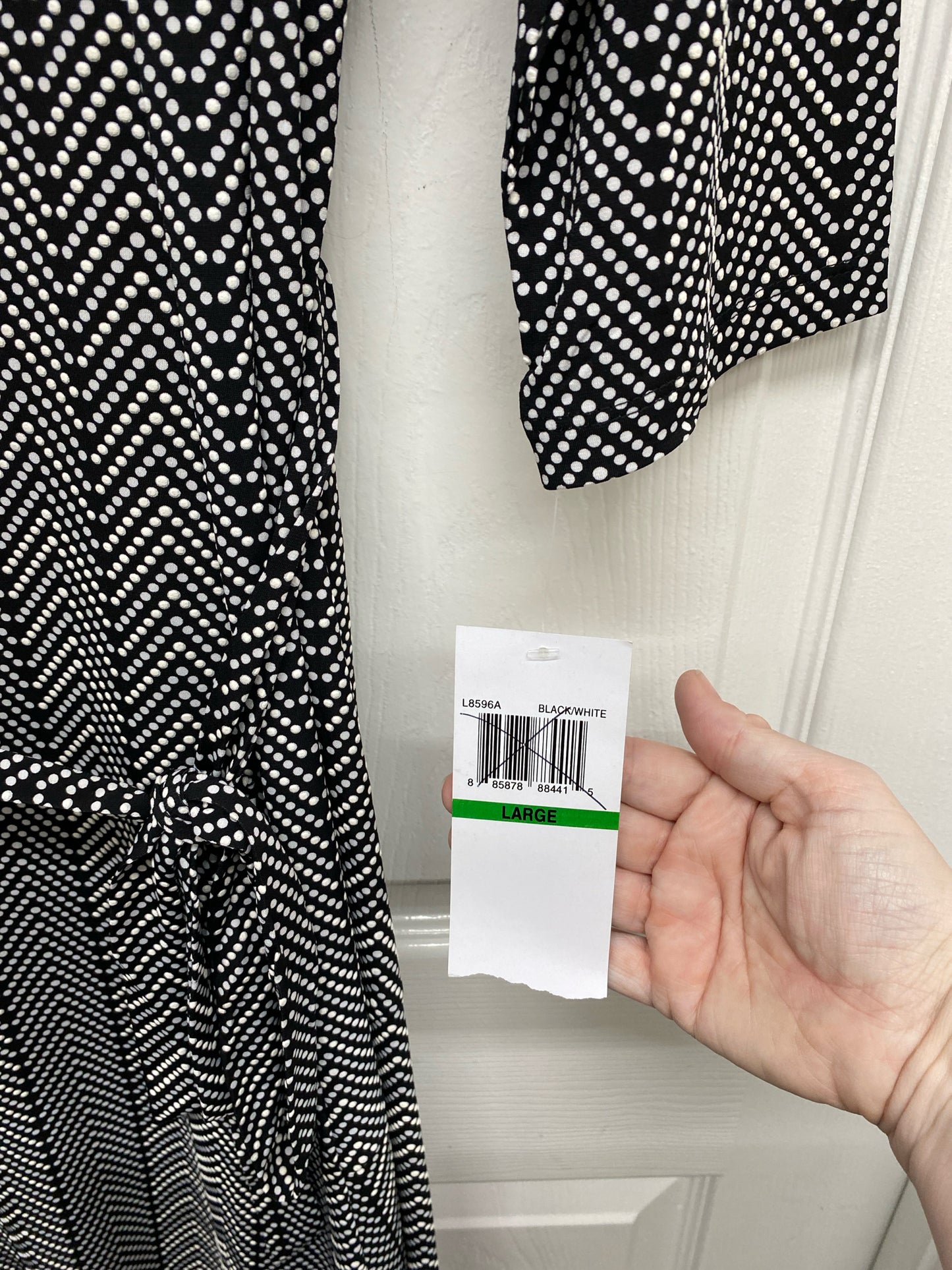 Size L Nina Leonard Dress