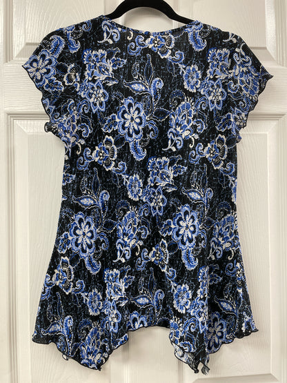 Size M Clothing Co Shirt